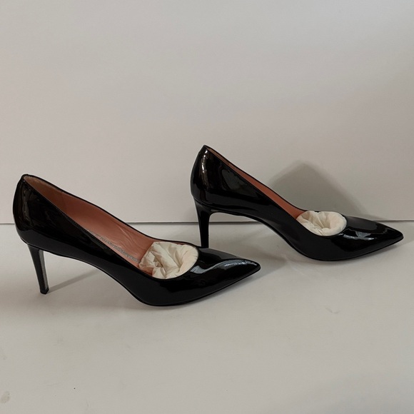 Rene Caovilla Black Patent Pump w/Diamond-Effect Soles & Liner-Edge. - Picture 4 of 9
